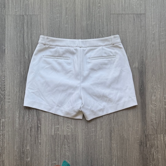 Banana Republic White Women's Bermudas - Picture 2 of 3